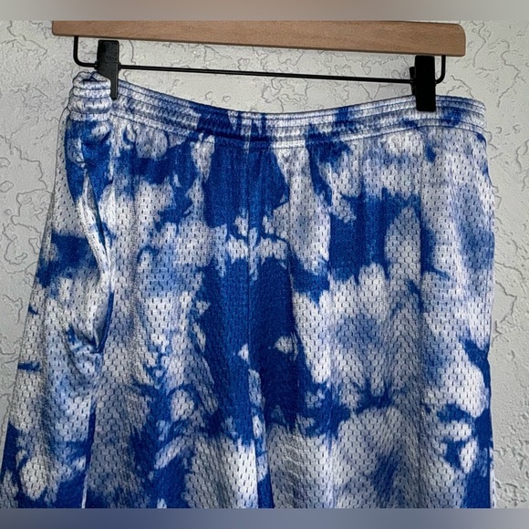 Champion Cloudy Blue and White Shorts - Picture 4 of 8